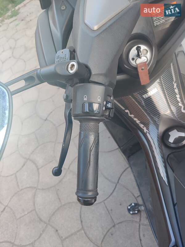 Скутер Yamaha NMax 2017 в Ахтырке фото 8 Скутер Yamaha NMax 2017 в Ахтырке