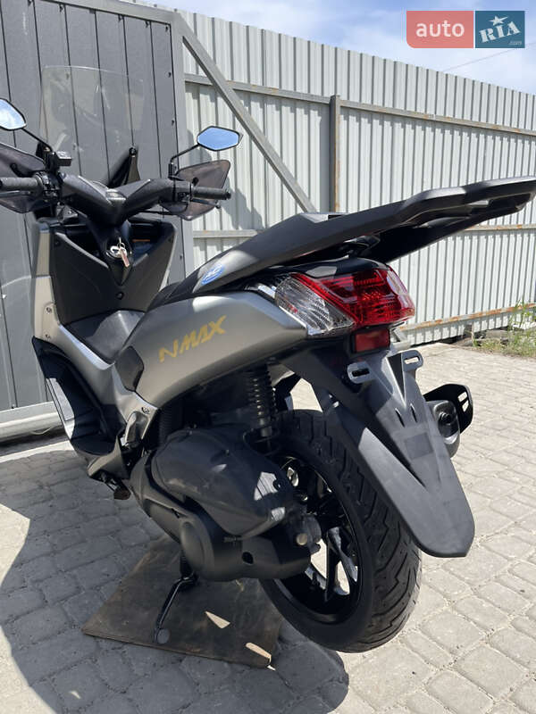 Макси-скутер Yamaha NMax 2017 в Березному
