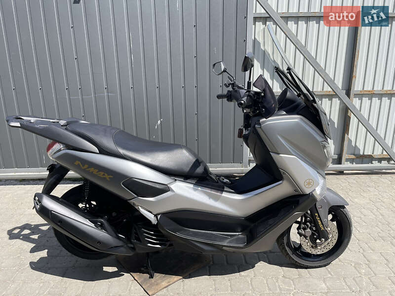 Макси-скутер Yamaha NMax 2017 в Березному