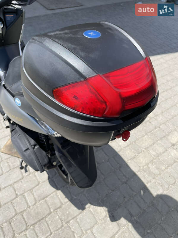 Макси-скутер Yamaha NMax 2017 в Березному