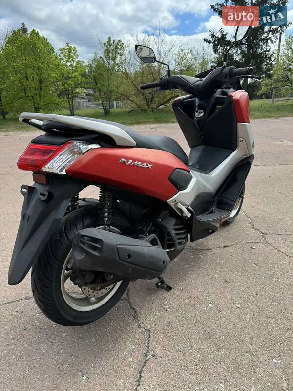 Макси-скутер Yamaha NMax 2016 в Крюковщине