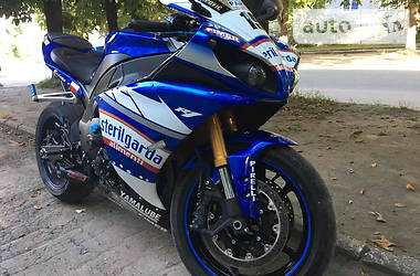 Мотоциклы Yamaha R1 2009 в Кропивницком