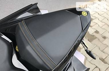 Спортбайк Yamaha R1 2014 в 