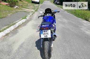 Мотоцикл Спорт-туризм Yamaha R1 2000 в 