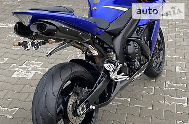 Спортбайк Yamaha R1 2006 в 