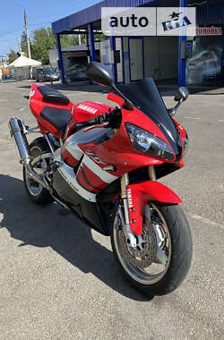 Спортбайк Yamaha R1 2000 в Харкові