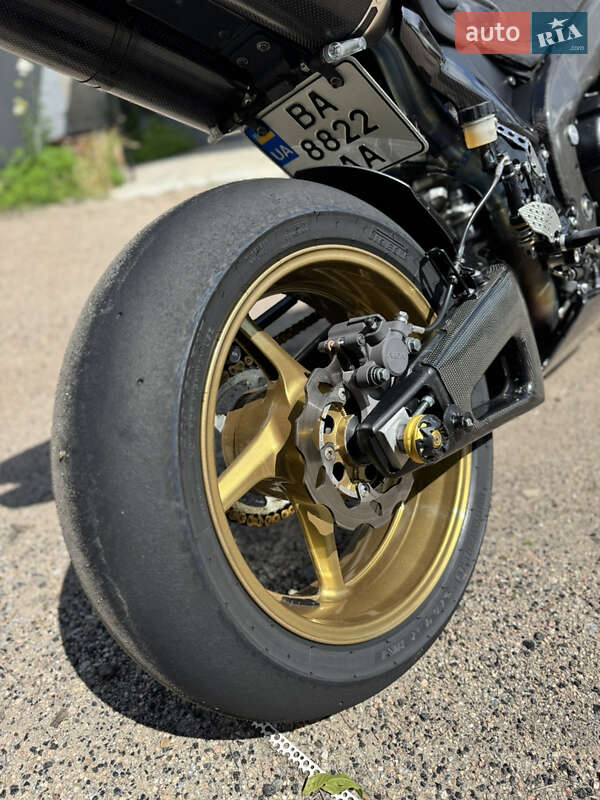 Спортбайк Yamaha R1 2008 в Кропивницком