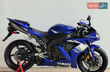 Спортбайк Yamaha R1 2004 в 