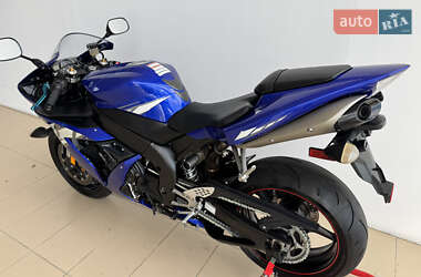 Спортбайк Yamaha R1 2004 в 