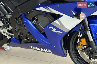 Спортбайк Yamaha R1 2004 в 