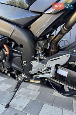 Спортбайк Yamaha R1 2004 в 