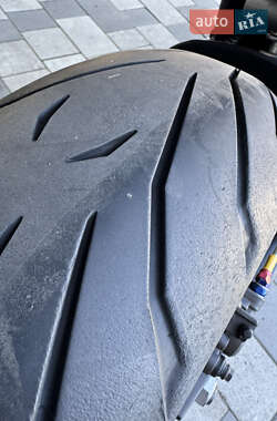 Спортбайк Yamaha R1 2004 в 