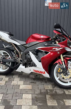 Спортбайк Yamaha R1 2004 в Новомосковську
