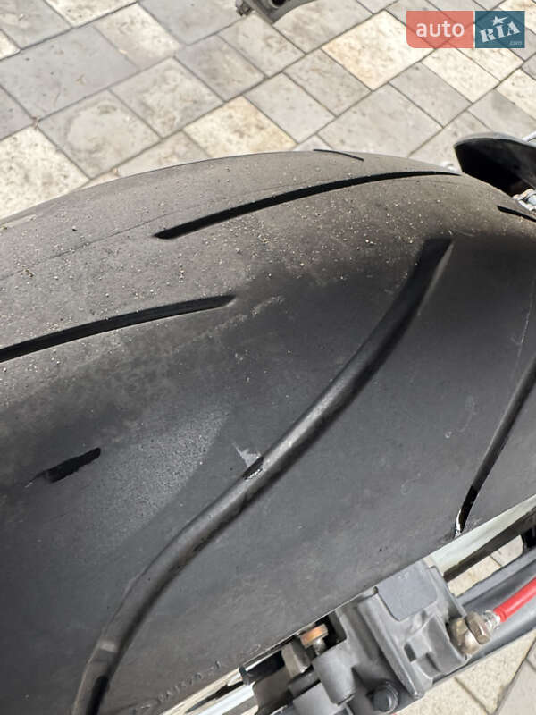 Спортбайк Yamaha R1 2004 в Новомосковске фото 17 Спортбайк Yamaha R1 2004 в Новомосковске