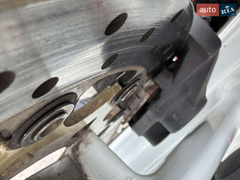 Спортбайк Yamaha R1 2004 в Новомосковске фото 16 Спортбайк Yamaha R1 2004 в Новомосковске