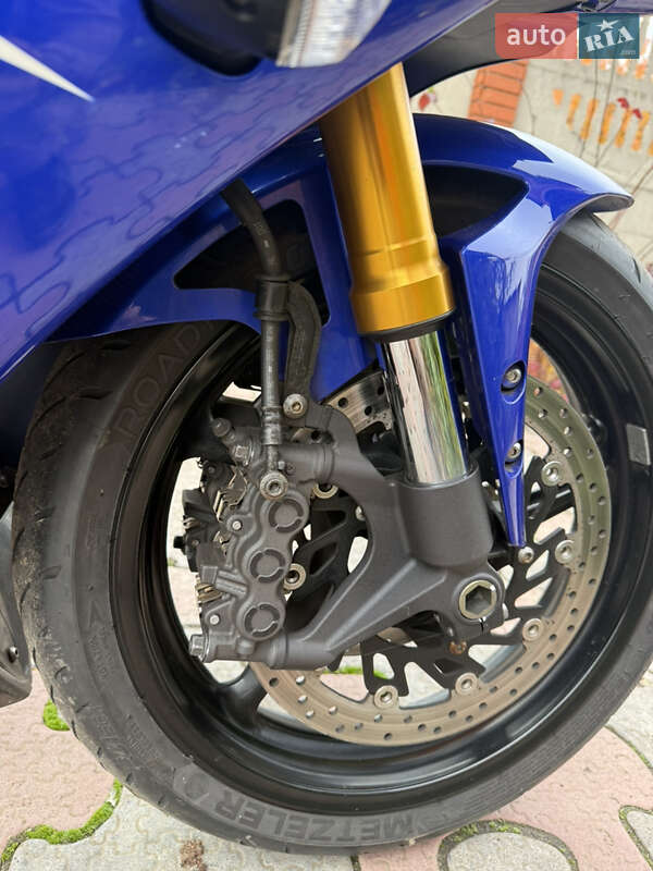 Спортбайк Yamaha R1 2009 в Зіньківі фото 17 Спортбайк Yamaha R1 2009 в Зіньківі
