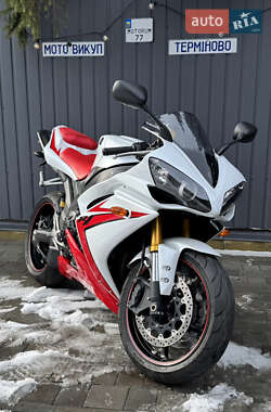 Спортбайк Yamaha R1 2007 в Новомосковську
