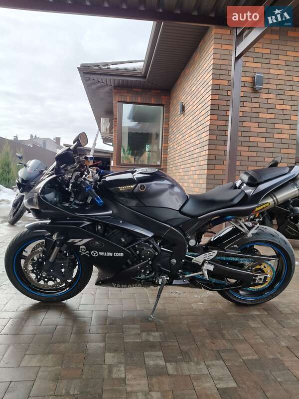 Спортбайк Yamaha R1 2007 в Белогородке фото 11 Спортбайк Yamaha R1 2007 в Белогородке