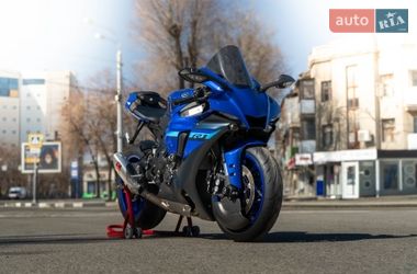 Спортбайк Yamaha R1 2023 в Харькове
