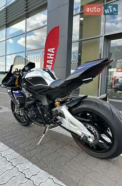 Спортбайк Yamaha R1M 2024 в 