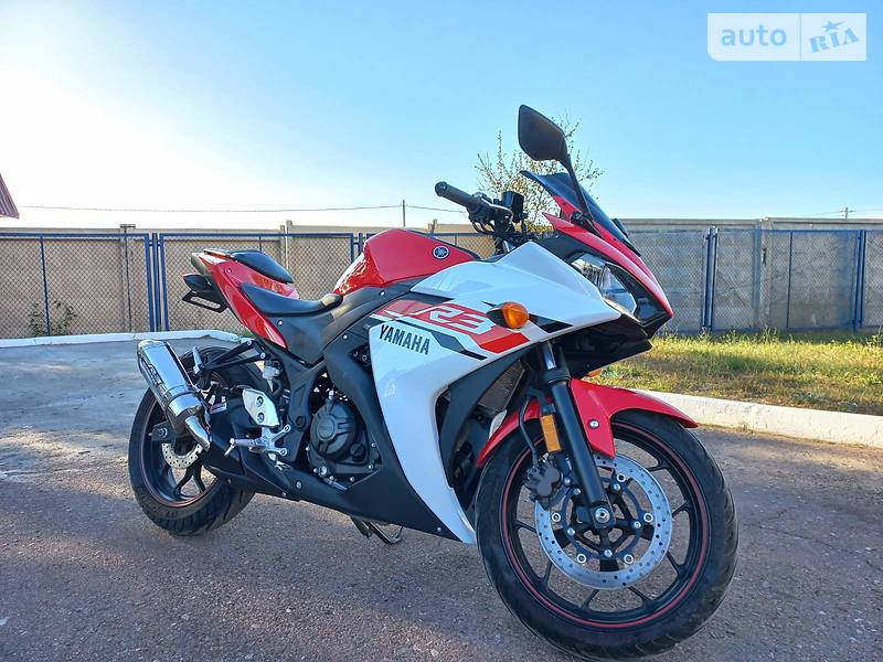 Yamaha R3