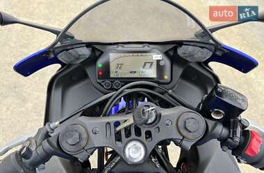 Спортбайк Yamaha R3 2019 в 