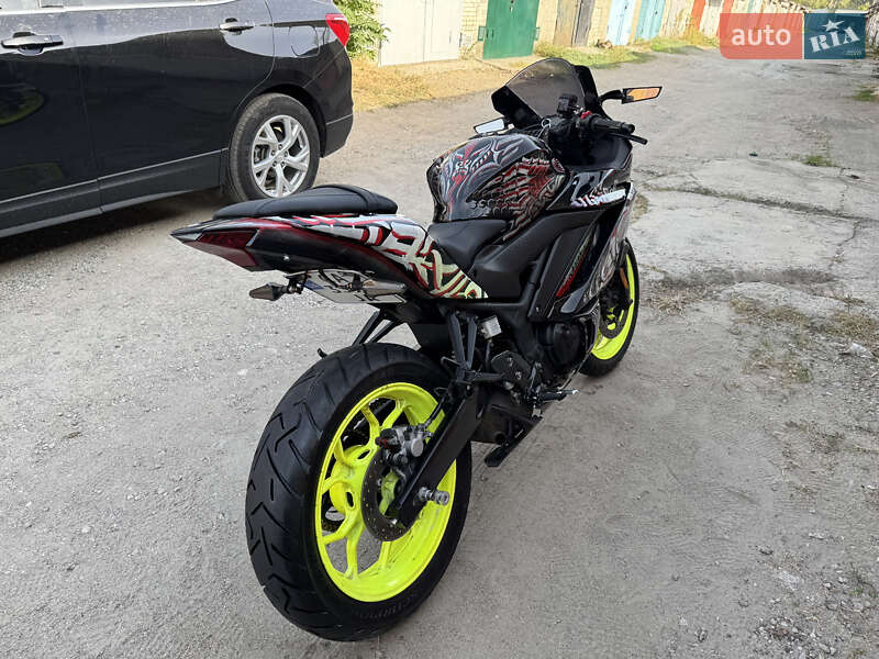Спортбайк Yamaha R3 2018 в Запоріжжі