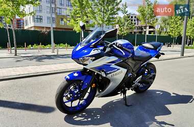 Мотоцикл Супермото (Motard) Yamaha R3 2016 в 