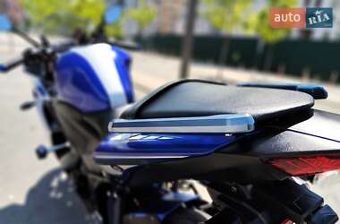 Мотоцикл Супермото (Motard) Yamaha R3 2016 в 