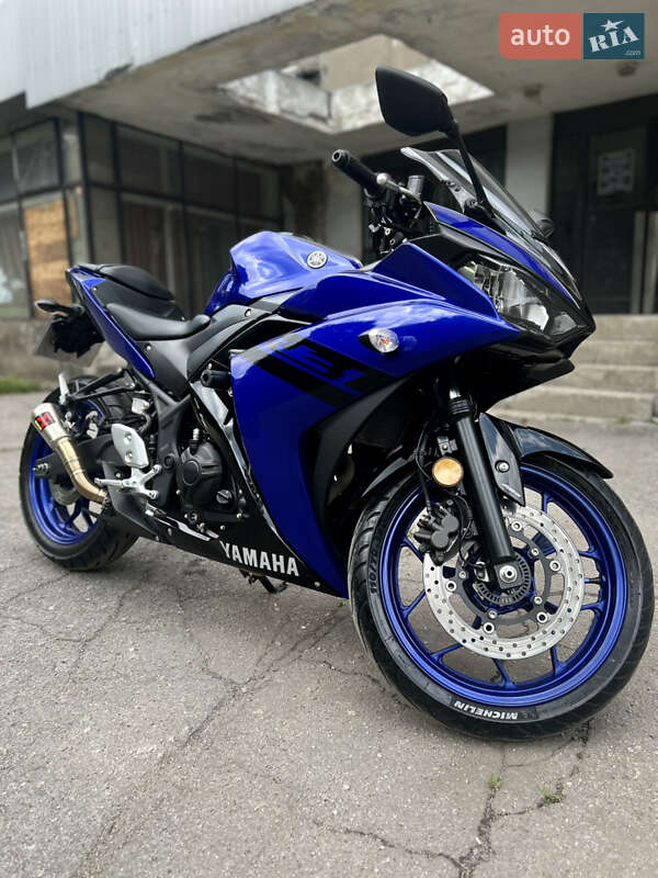 Yamaha R3 2014