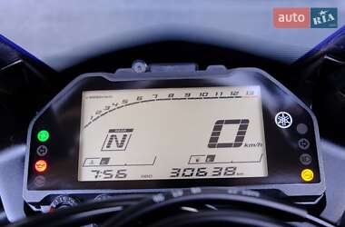 Мотоцикл Без обтекателей (Naked bike) Yamaha R3 2019 в 