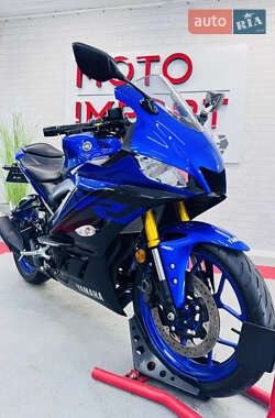 Спортбайк Yamaha R3 2019 в 