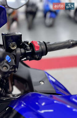 Спортбайк Yamaha R3 2019 в 