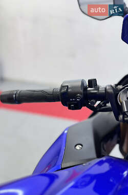 Спортбайк Yamaha R3 2019 в 