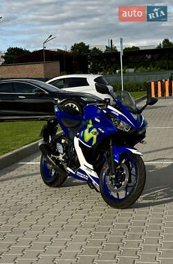 Спортбайк Yamaha R3 2015 в 