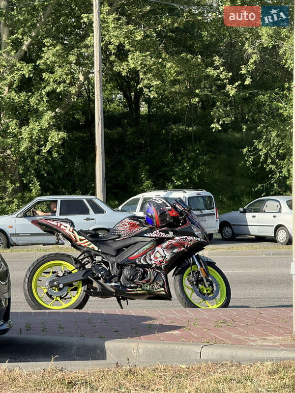 Спортбайк Yamaha R3 2018 в 