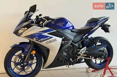 Спортбайк Yamaha R3 2016 в 