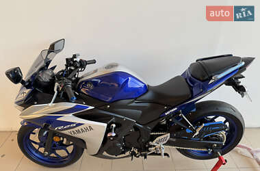 Спортбайк Yamaha R3 2016 в 