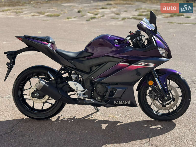 Мотоцикл Без обтекателей (Naked bike) Yamaha R3 2023 в Сновске