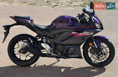 Мотоцикл Без обтекателей (Naked bike) Yamaha R3 2023 в 