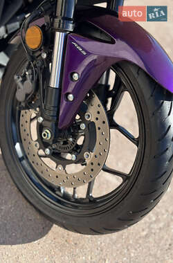 Мотоцикл Без обтекателей (Naked bike) Yamaha R3 2023 в 