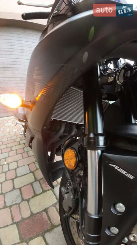 Спортбайк Yamaha R3 2021 в Украинке