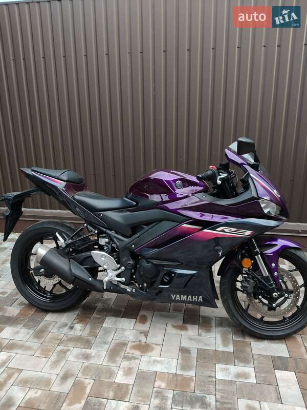 Спортбайк Yamaha R3 2024 в Білогородці