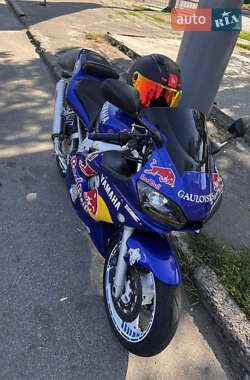 Спортбайк Yamaha R6 2002 в Киеве