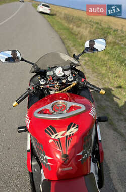 Спортбайк Yamaha R6 2002 в 