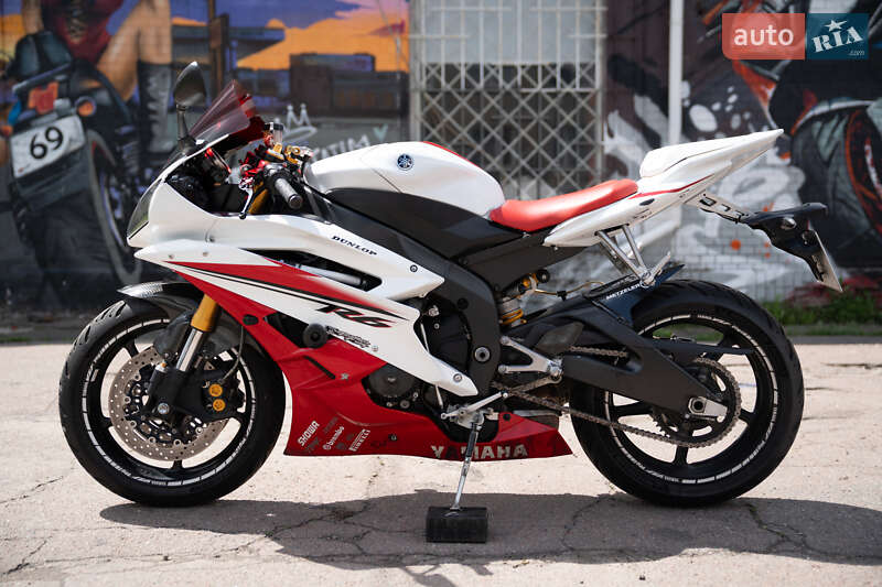 Спортбайк Yamaha R6 2007 в Киеве
