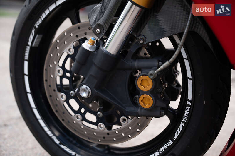 Спортбайк Yamaha R6 2007 в Киеве
