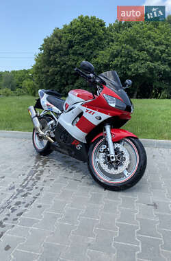 Спортбайк Yamaha R6 1999 в Луцке