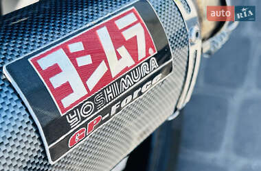 Спортбайк Yamaha R6 2002 в 