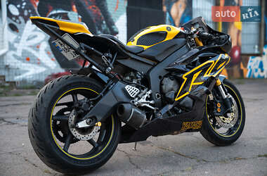 Спортбайк Yamaha R6 2006 в 